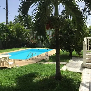 https://t2-tropical-en-bord-de-piscine-100m-de-la-mer.comcaribbean.com
